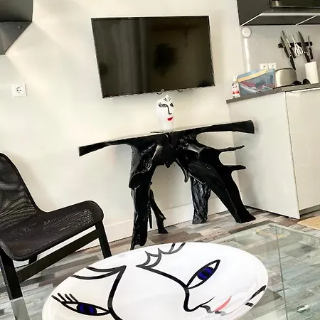 Apollo House Tatil Evi *